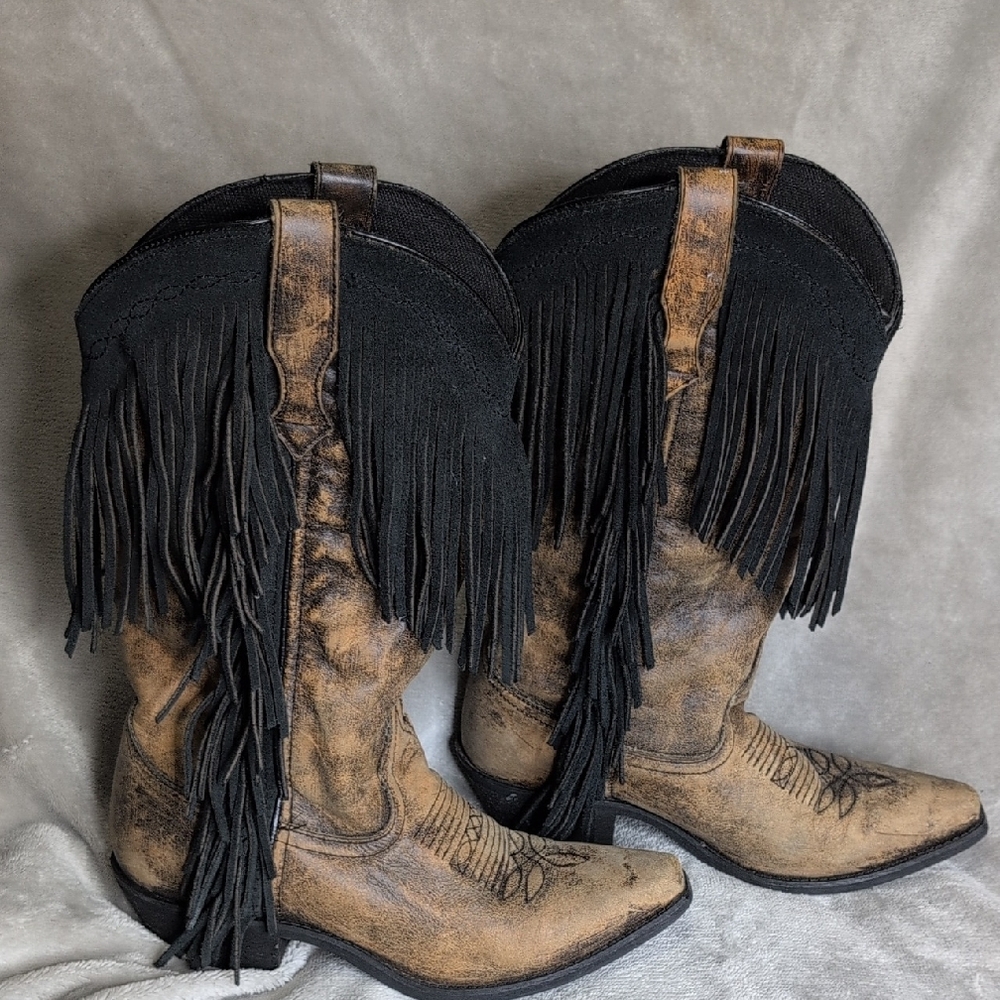 Laredo Distressed Fringe Western Boots Cowgirl Snip Toe size 8M pull on